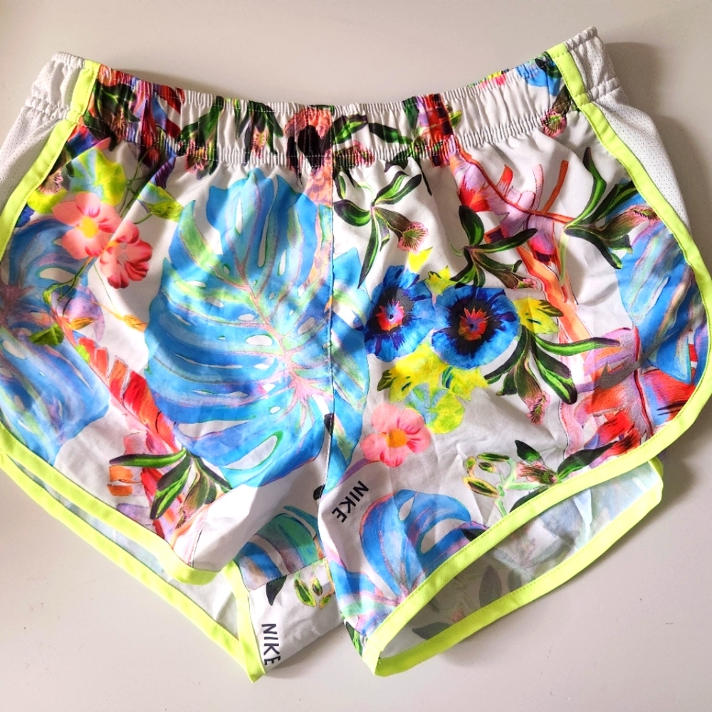 Nike Shorts Sz M